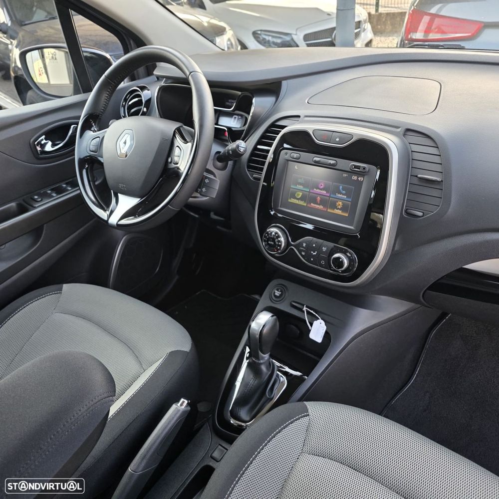 Renault Captur 1.2 TCe Exclusive EDC - 24
