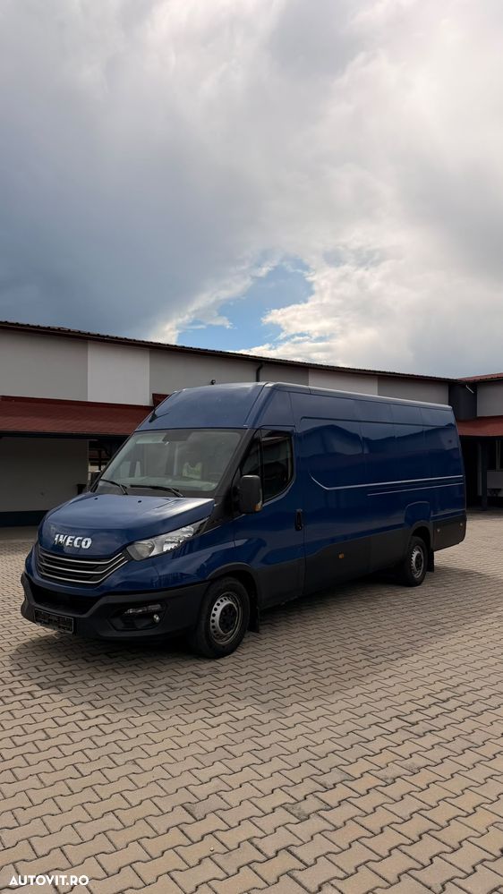 Iveco Massif - 1
