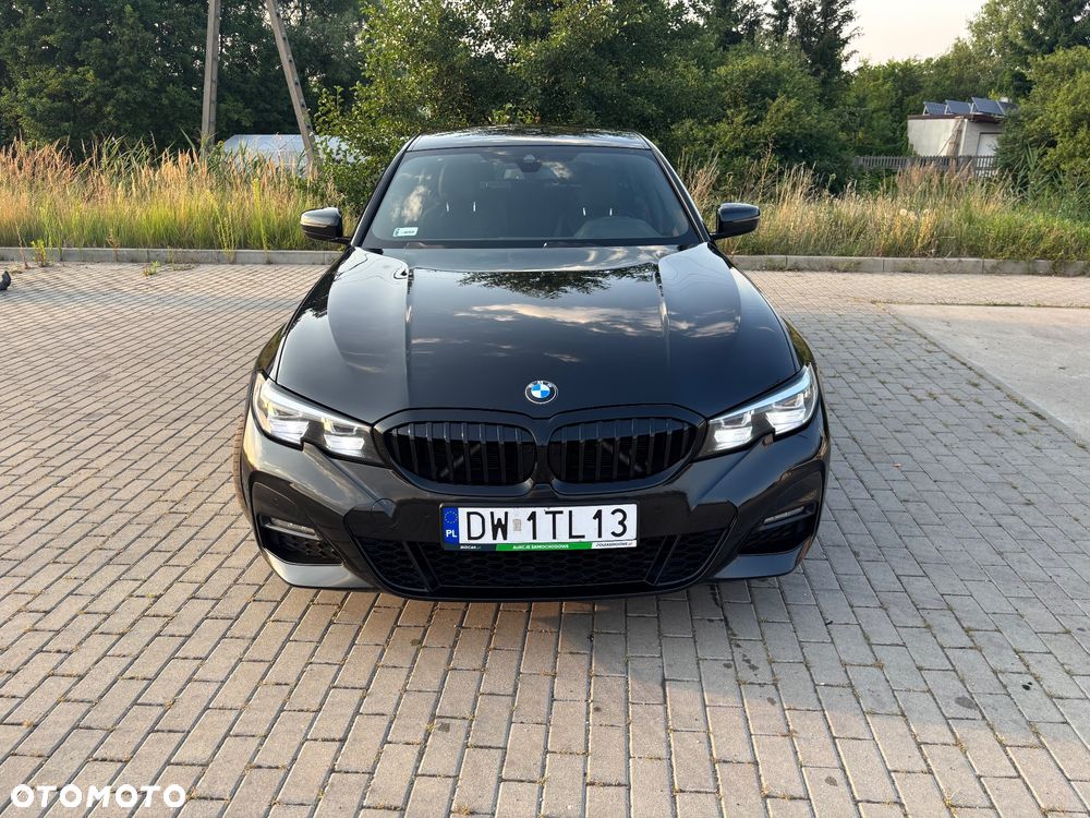 BMW Seria 3 320d xDrive mHEV M Sport - 4