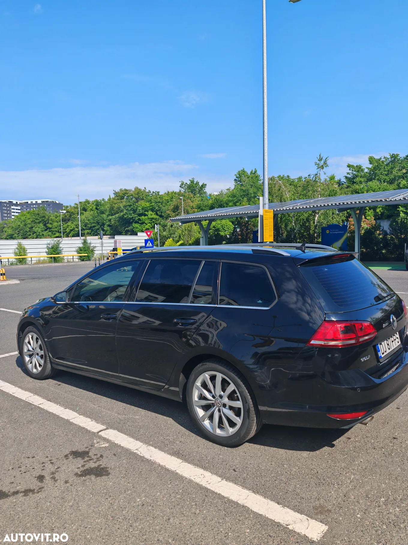 Volkswagen Golf 1.6 TDI DSG BMT Highline - 4