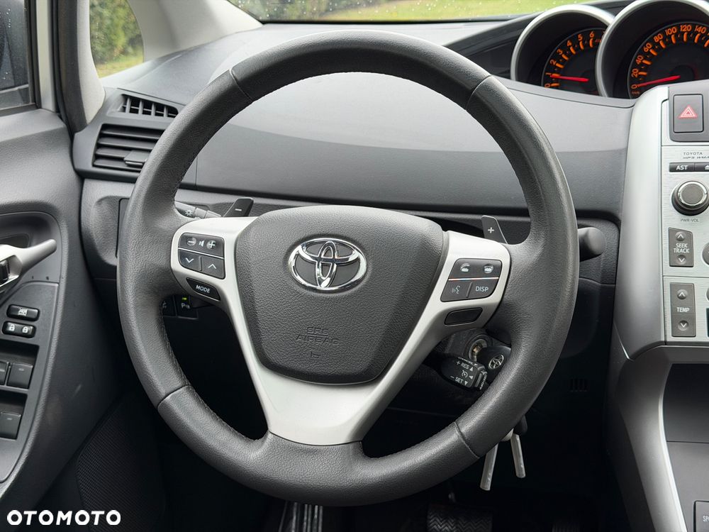 Toyota Verso 1.8 Multidrive Edition - 21