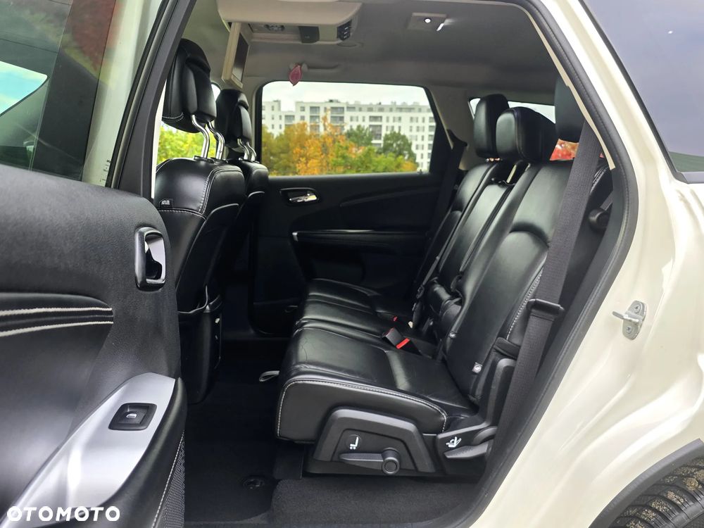 Fiat Freemont 2.0 Multijet Black Code AWD - 29