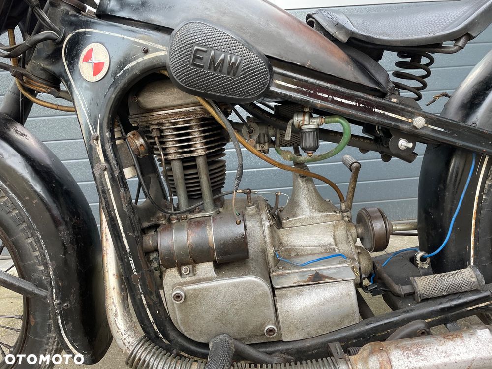 BMW R - 28