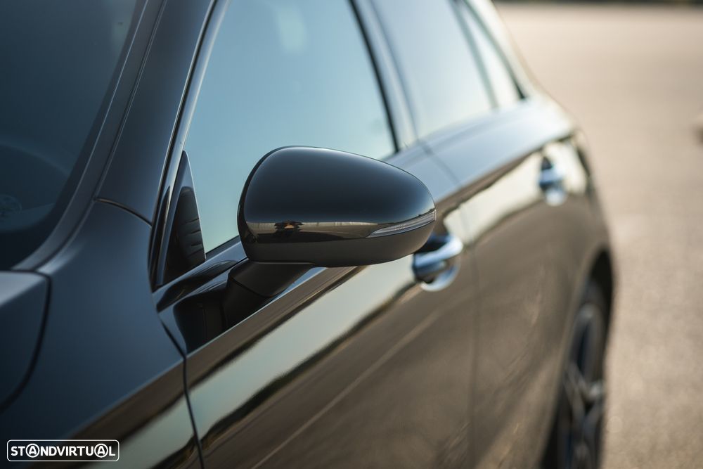 Mercedes-Benz A 250 e 8G-DCT AMG Line Advanced Plus - 19