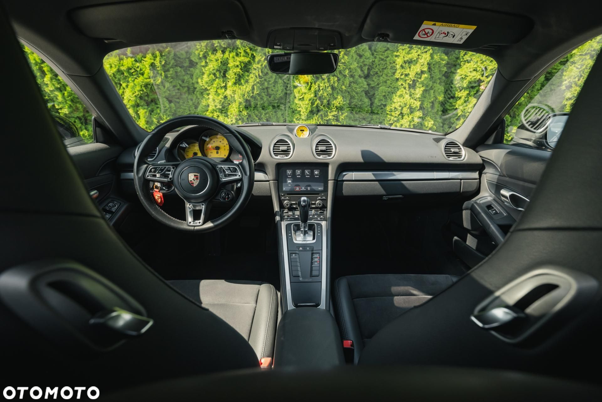 Porsche 718 Cayman - 10