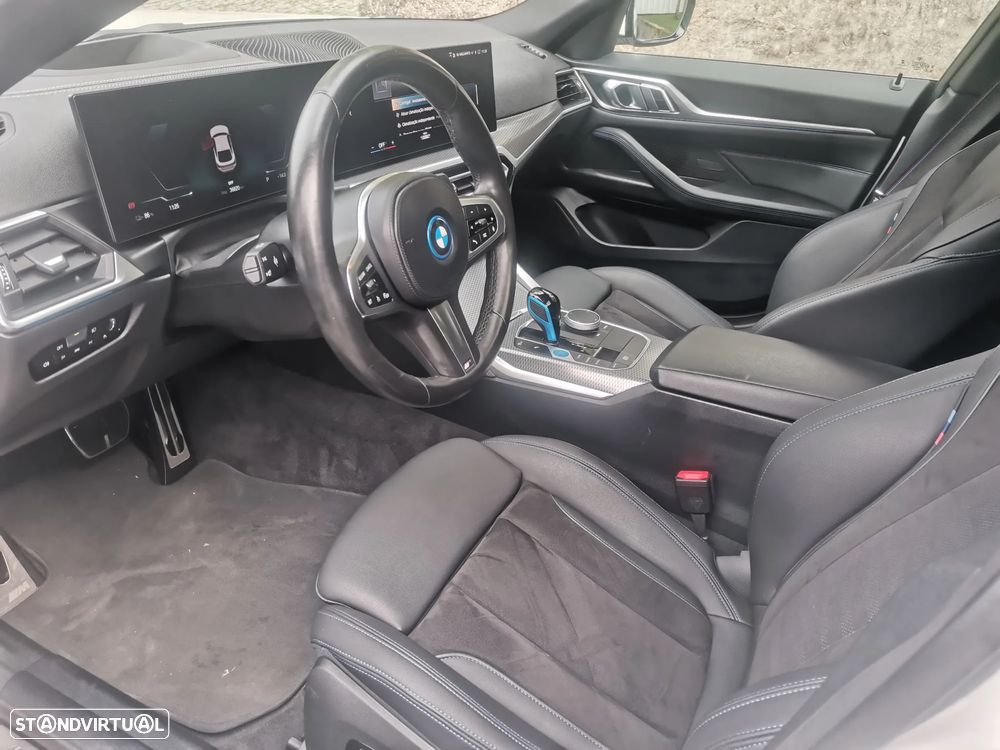 BMW i4 eDrive40 Pack Desportivo M - 32