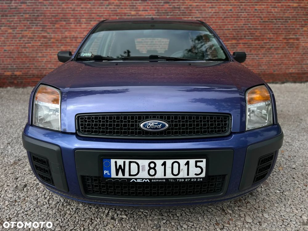 Ford Fusion - 27