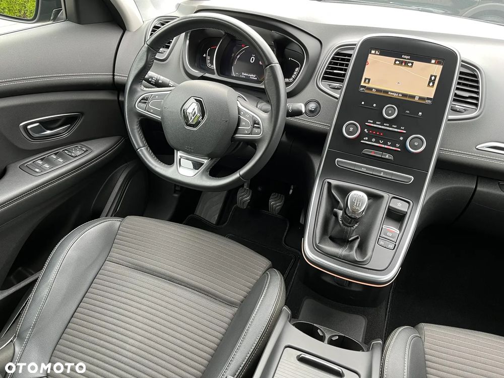 Renault Scenic - 18