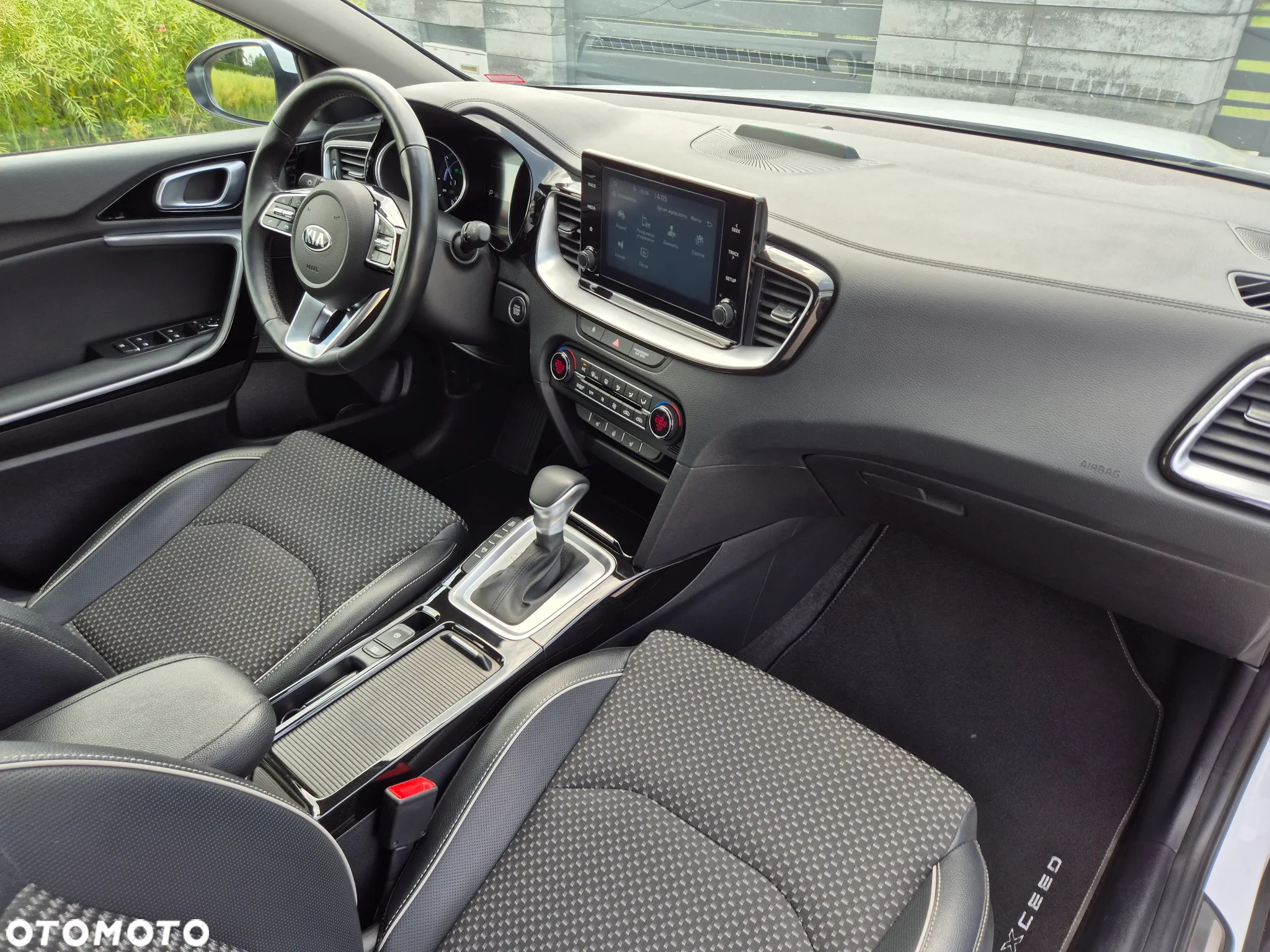 Kia XCeed - 15