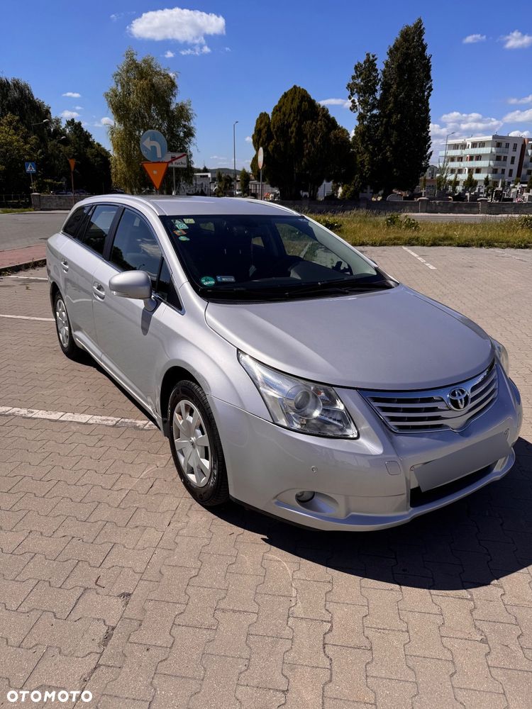Toyota Avensis 1.8 Sol - 2