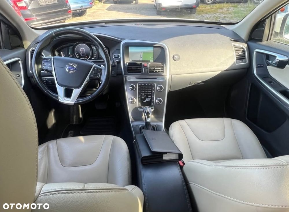 Volvo XC 60 D5 AWD Summum - 7