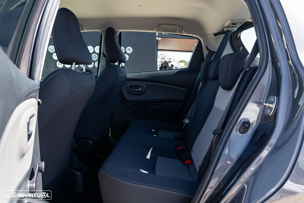 Toyota Yaris 1.0 VVT-i ACtive+AC - 12