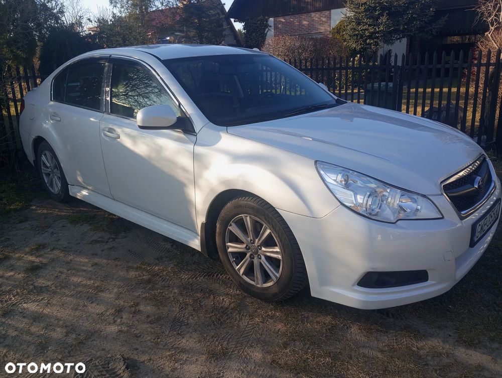 Subaru Legacy - 1