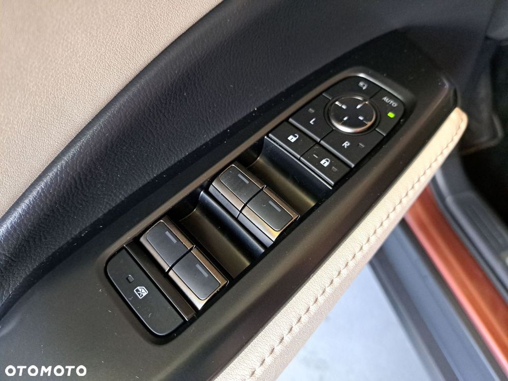 Lexus LBX 1.5 Hybrid Elegant - 26