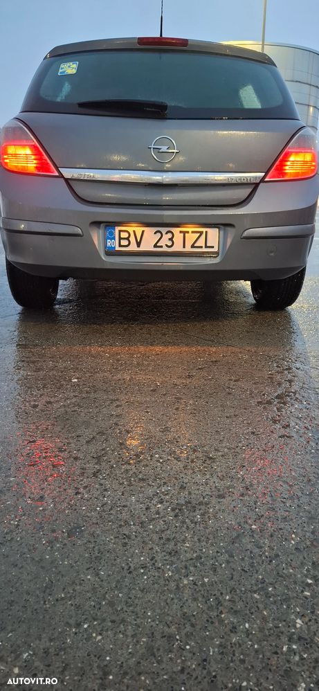 Opel Astra 1.7 CDTi Cosmo - 4