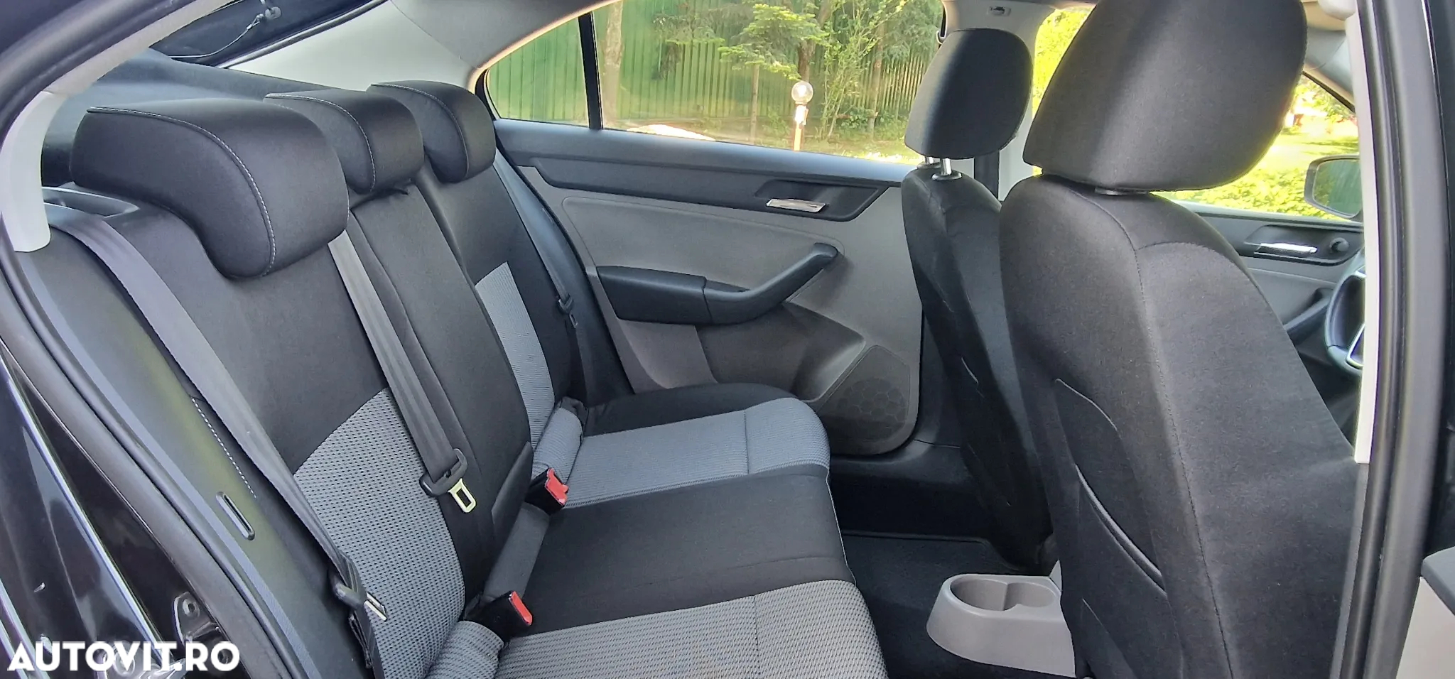 Seat Toledo 1.6 TDI 105 CP Style - 11