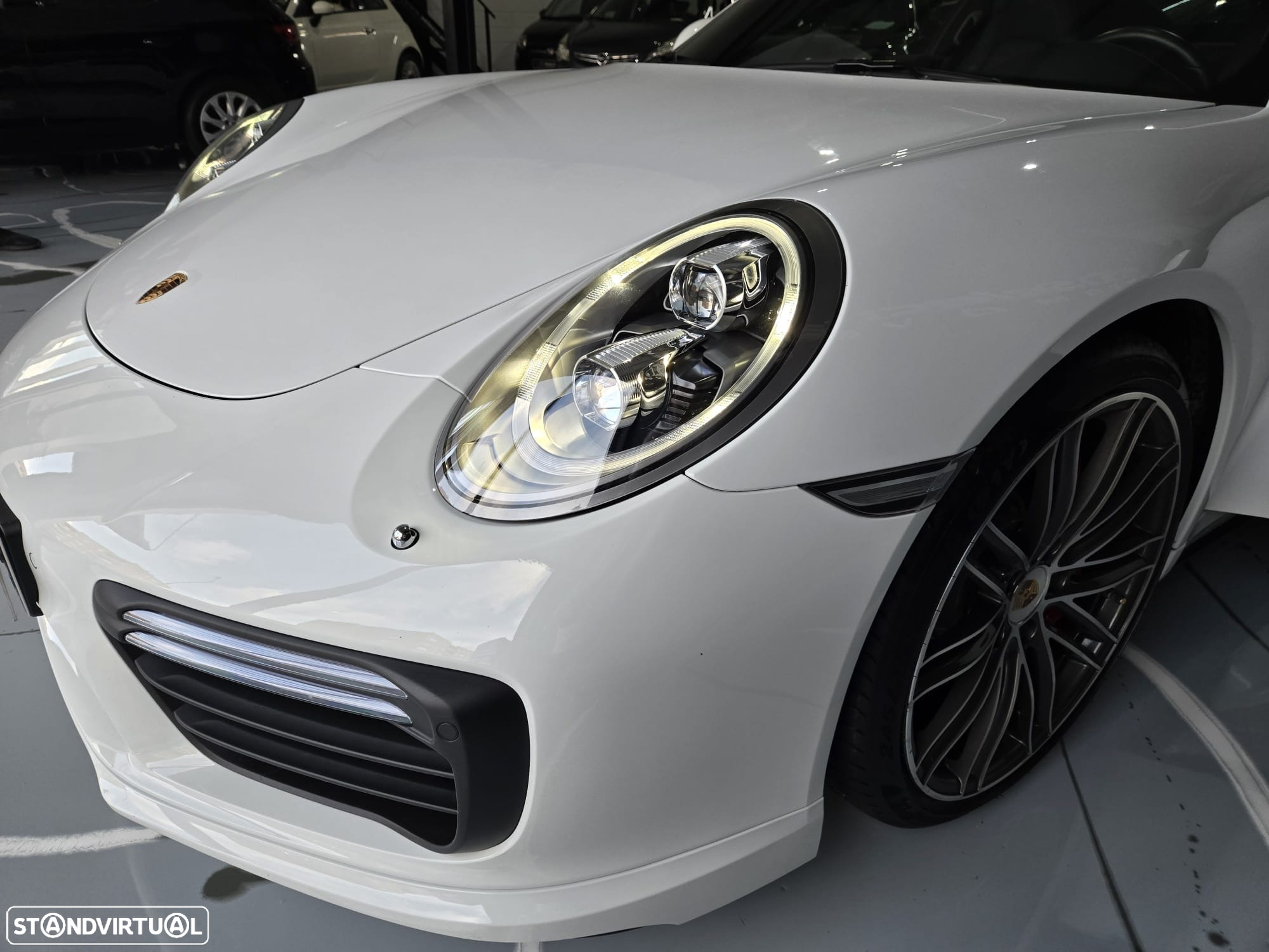 Porsche 911 (991) Turbo PDK - 11