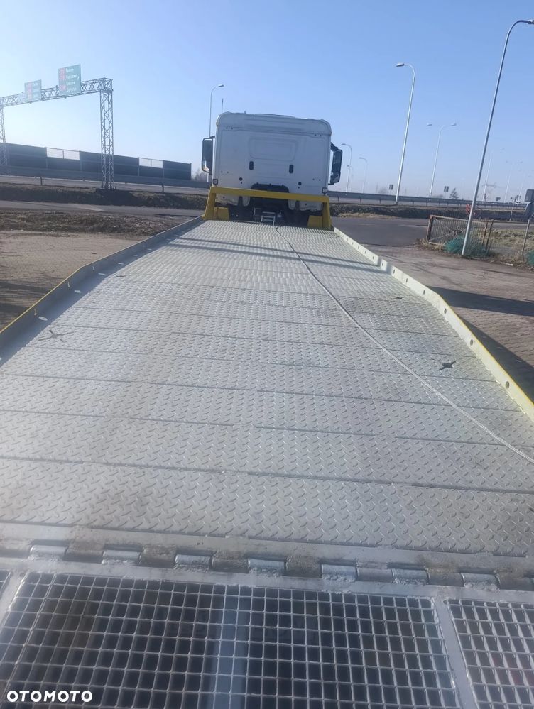 Mercedes-Benz Antos - 12