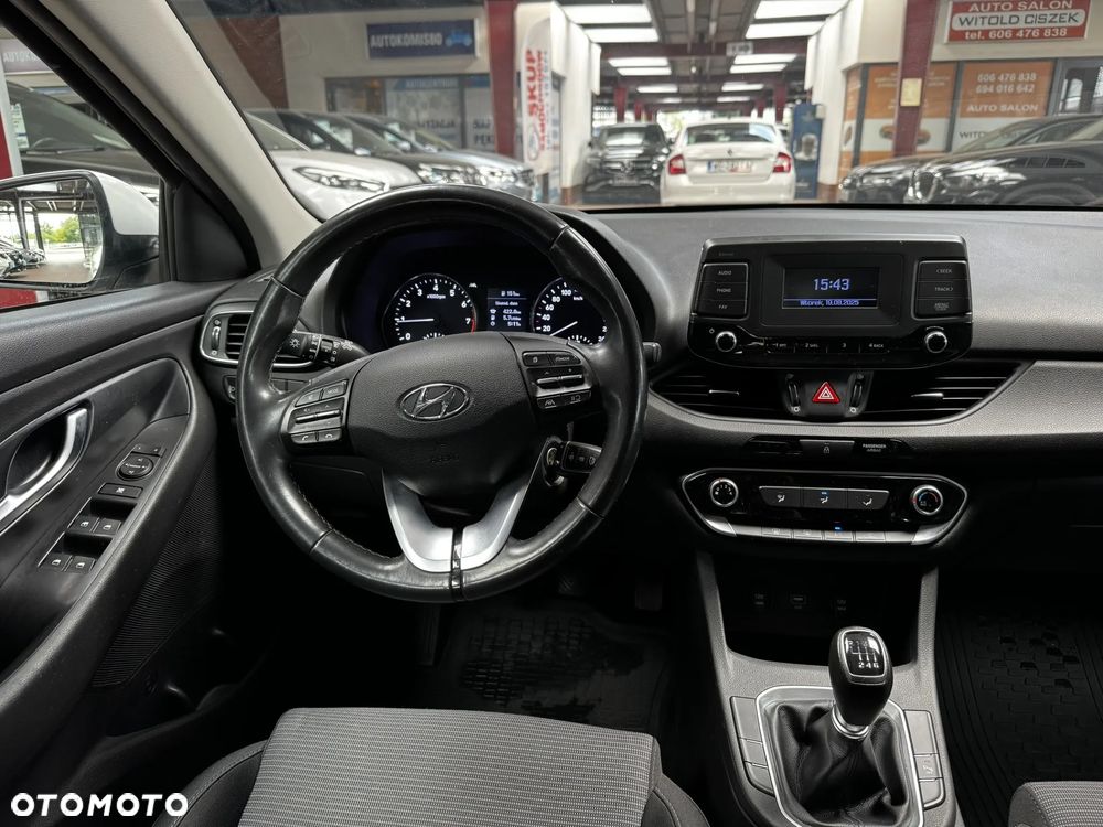 Hyundai i30 1.5 DPI Comfort - 12