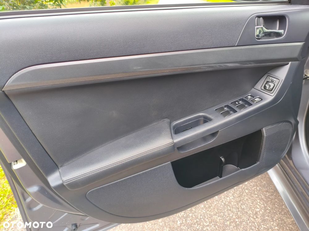 Mitsubishi Lancer 1.8 Instyle NAVI - 20