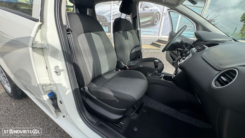 Fiat Punto 1.3 M-Jet Easy S&S - 12