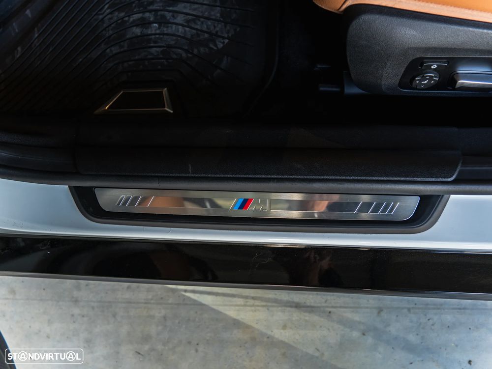 BMW i4 eDrive40 Pack Desportivo M - 33