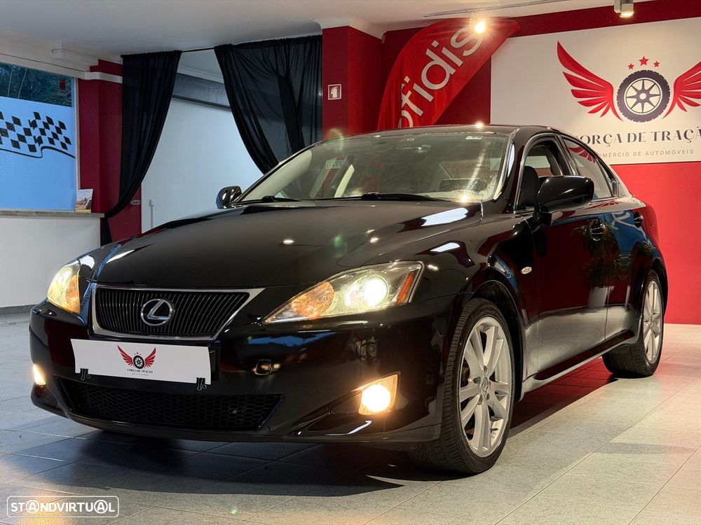 Lexus IS 220 d Luxury Line - 3