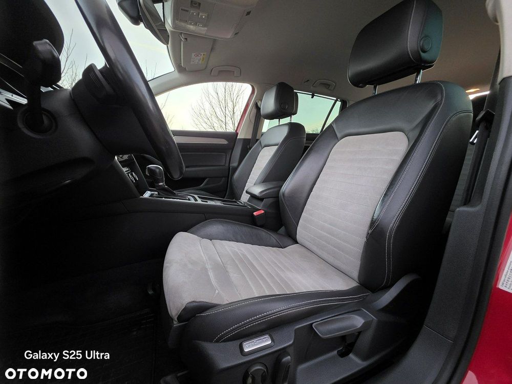 Volkswagen Passat - 27