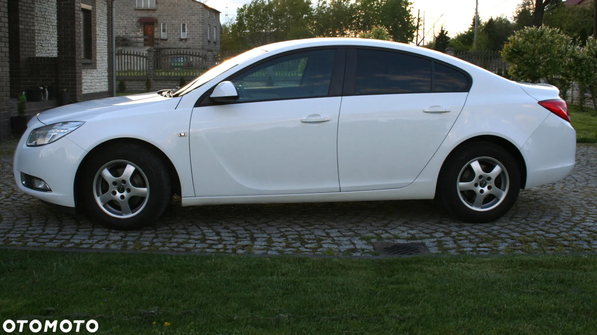 Opel Insignia 1.6 - 11