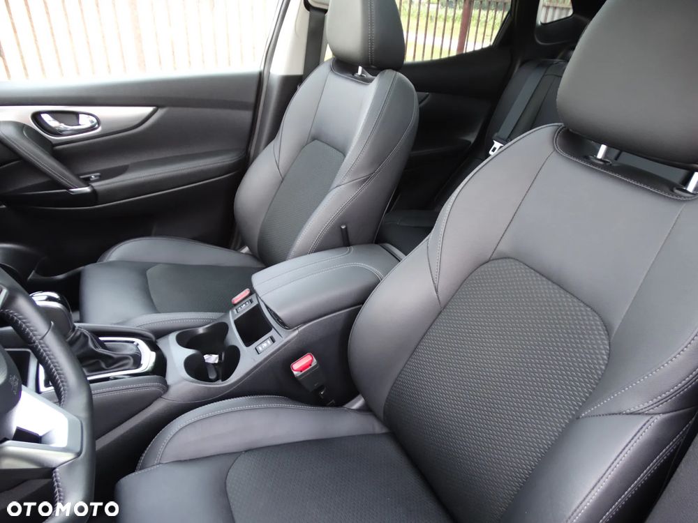 Nissan Qashqai - 11