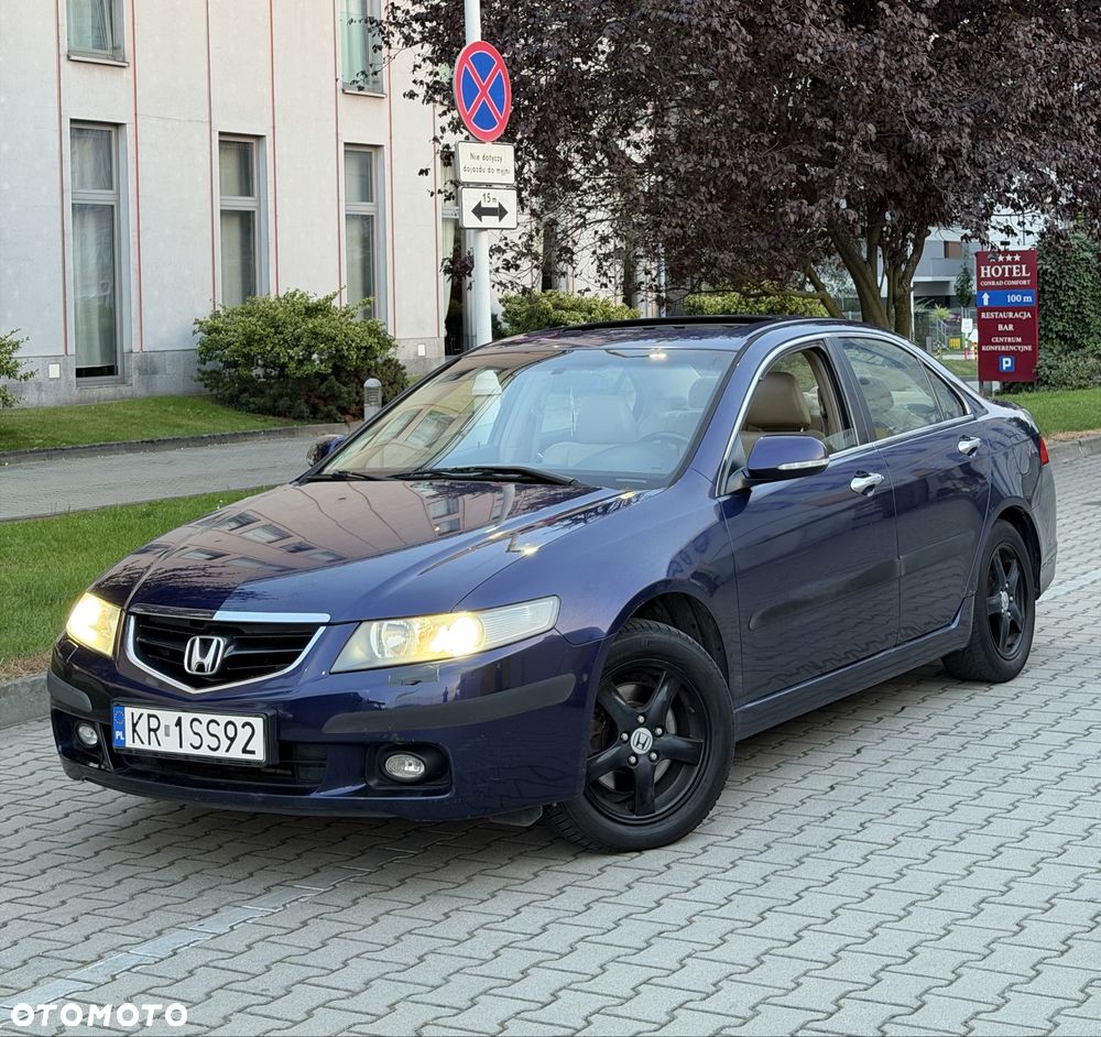 Honda Accord - 1