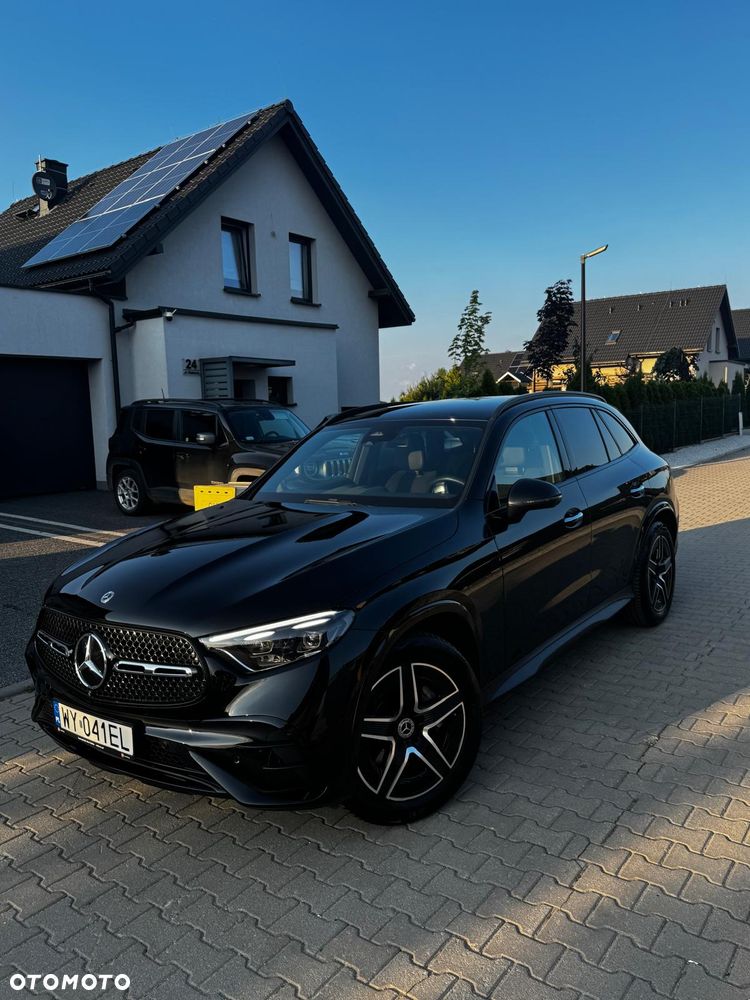 Mercedes-Benz GLC 220 d mHEV 4-Matic AMG Line - 4