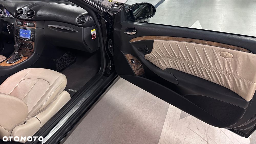 Mercedes-Benz CLK 350 7G-TRONIC Avantgarde - 32