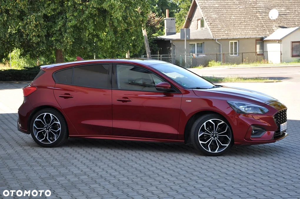 Ford Focus Turnier 1.5 EcoBoost Start-Stopp-System ST-LINE - 13
