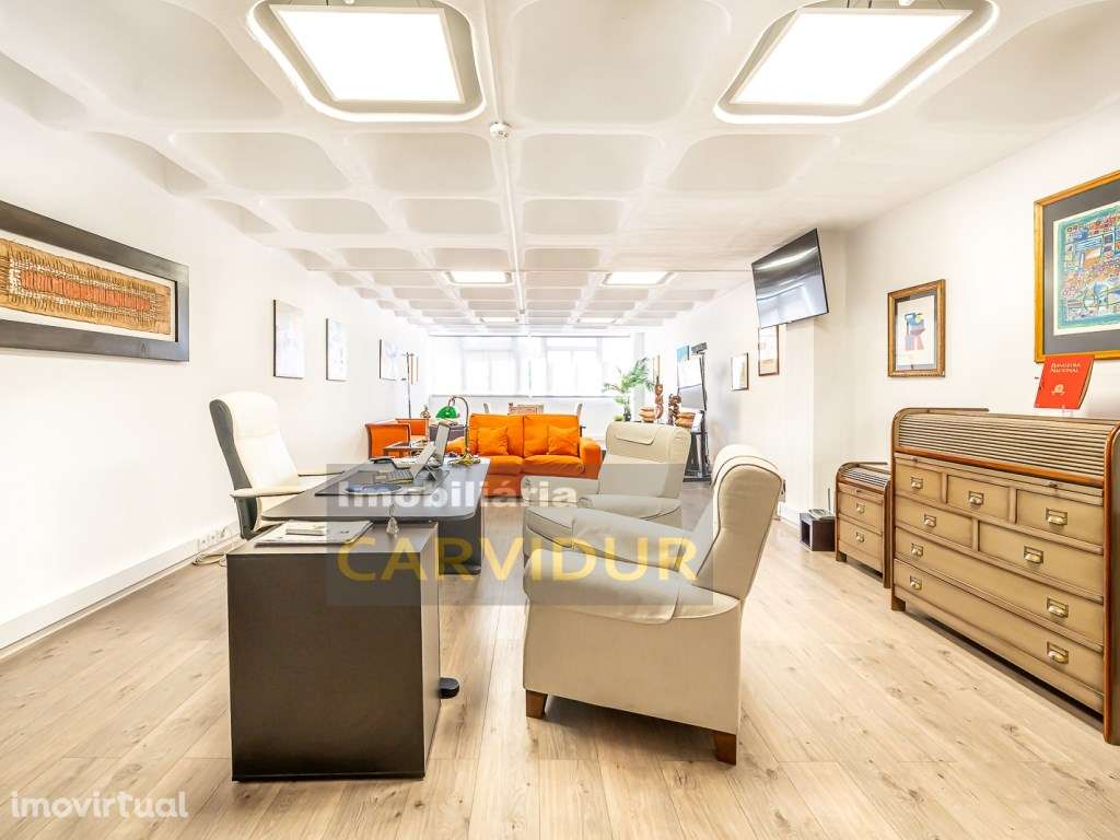 Escritorio/Gabinete/Sala - Grande imagem: 2/26