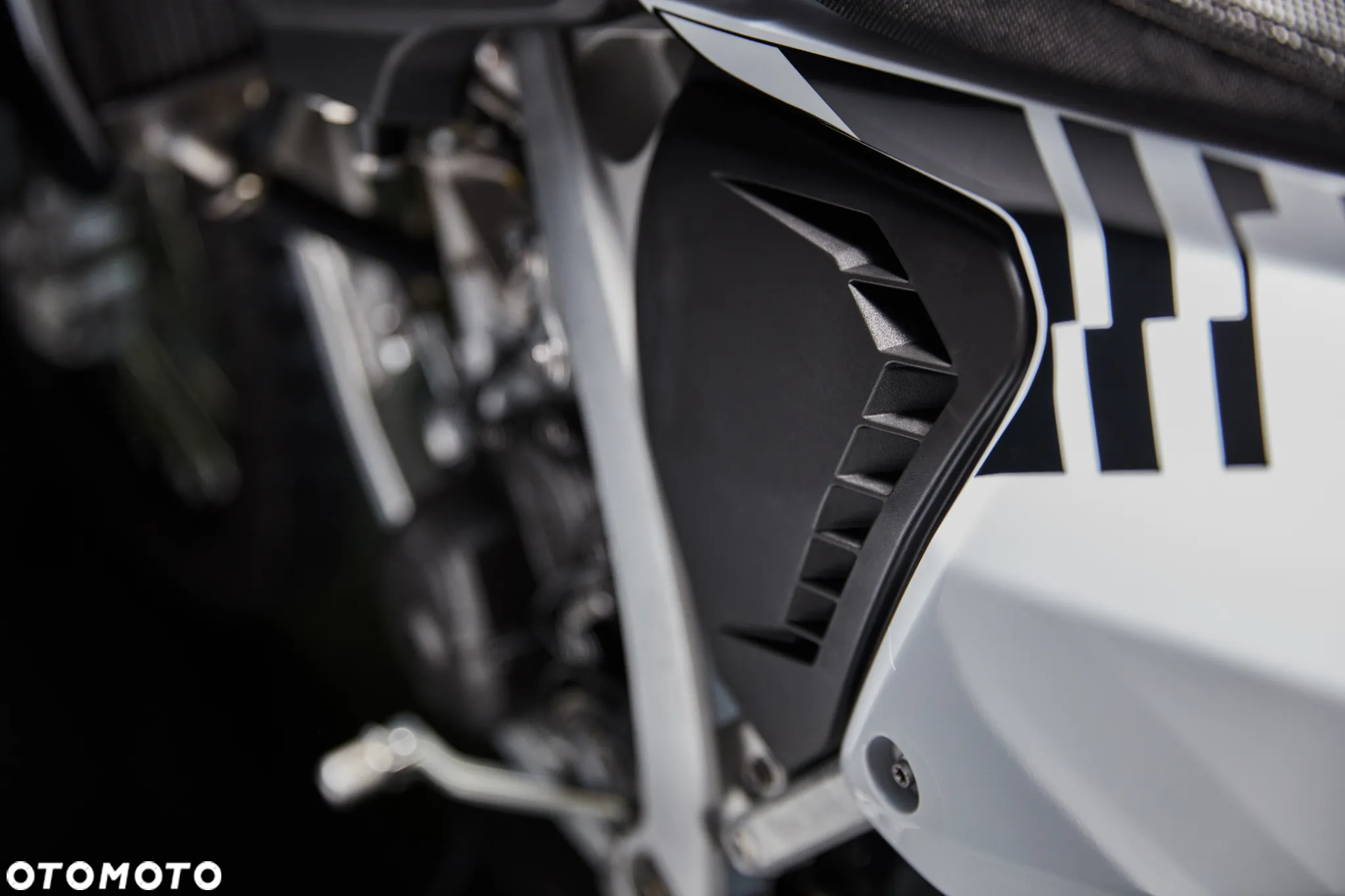 Triumph Inny - 7