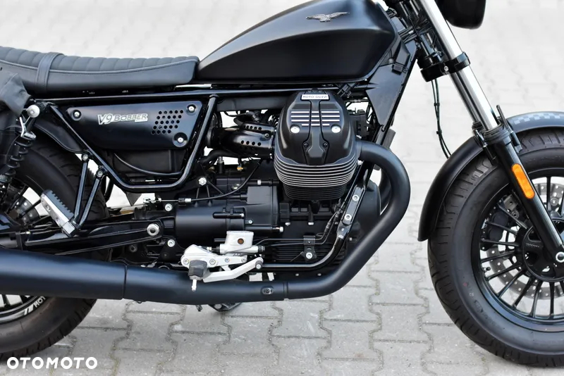Moto Guzzi V9 - 10