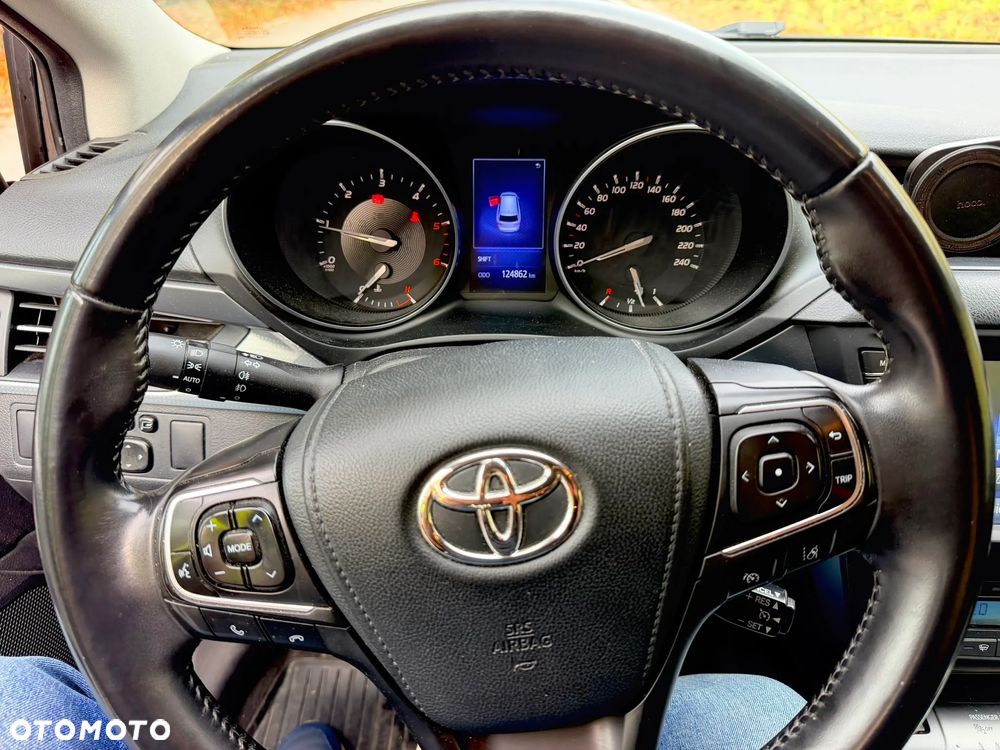 Toyota Avensis - 27