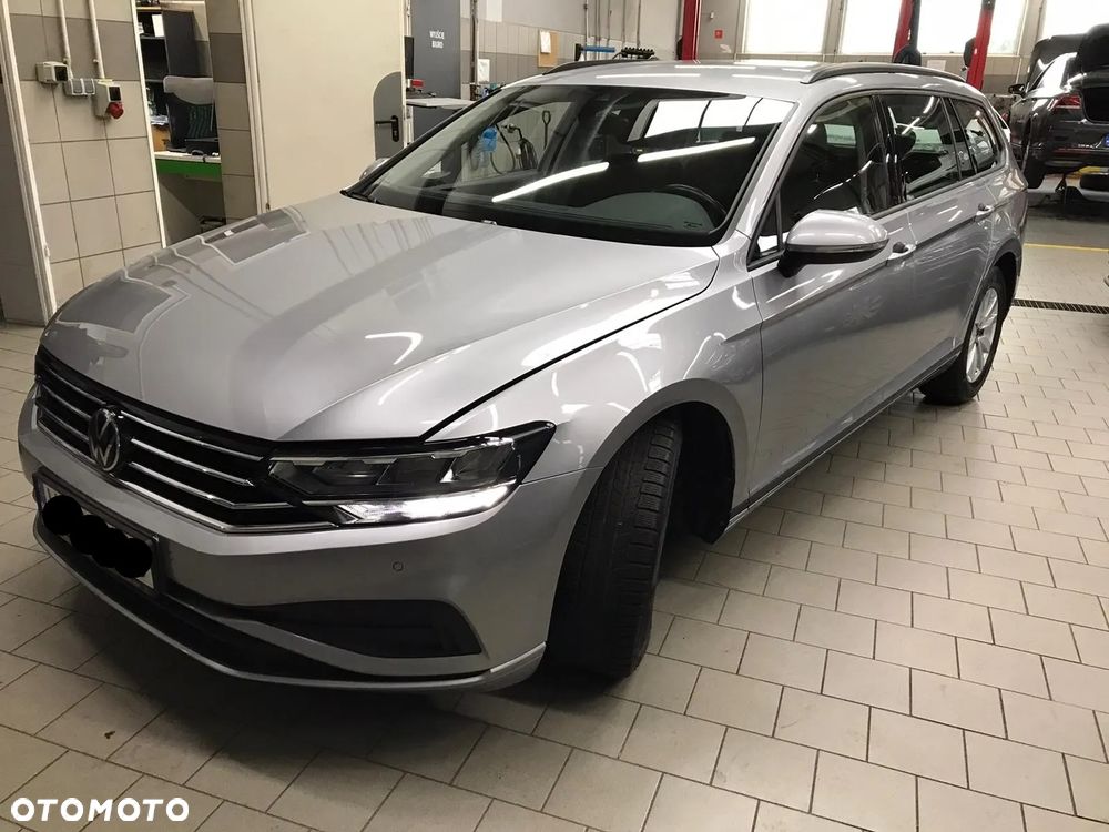 Volkswagen Passat 1.5 TSI EVO Essence DSG - 2