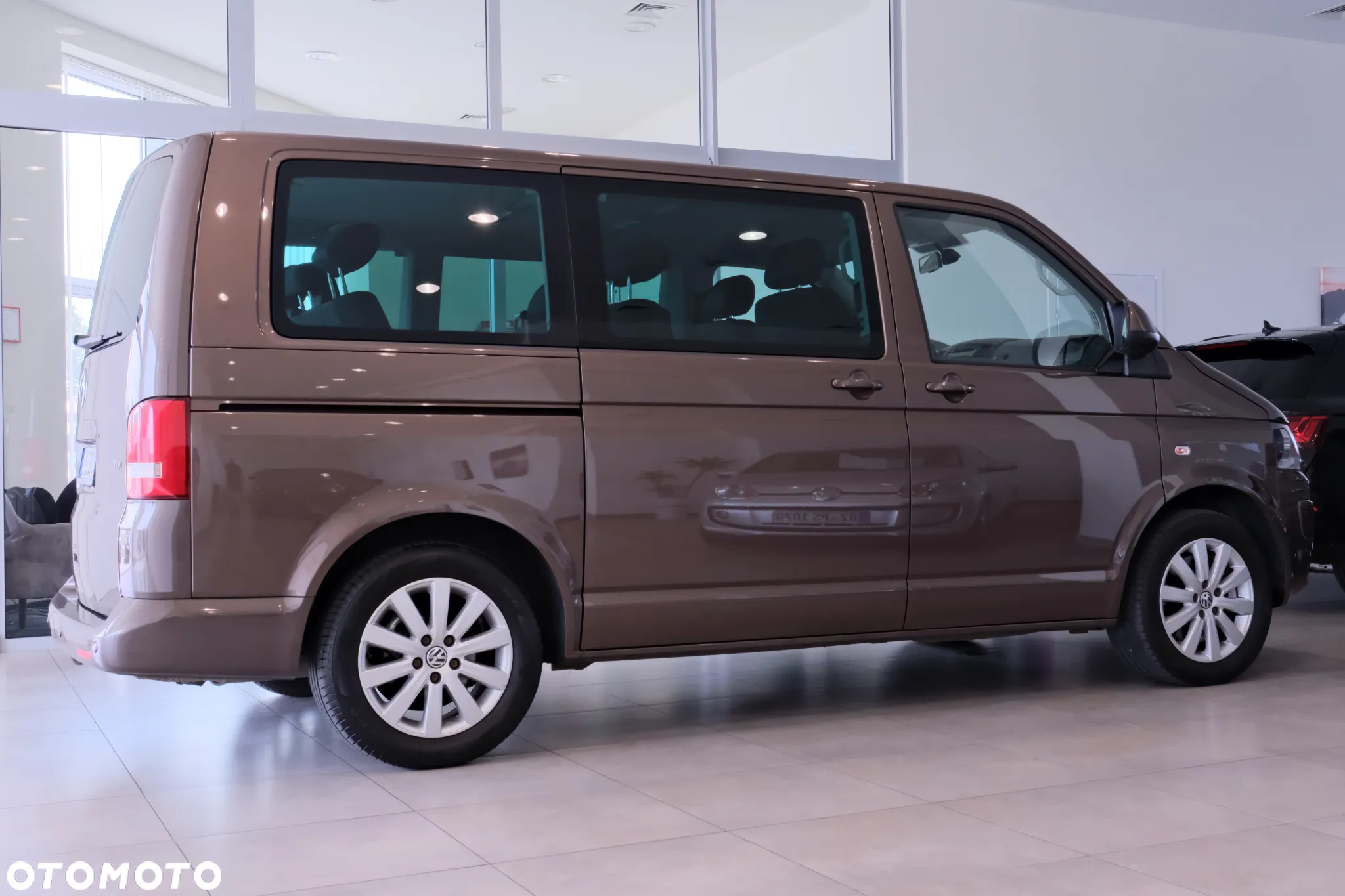 Volkswagen Multivan BiTDI L1 LIFE - 9