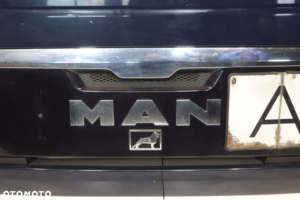 MASKA  MAN TGX - 9