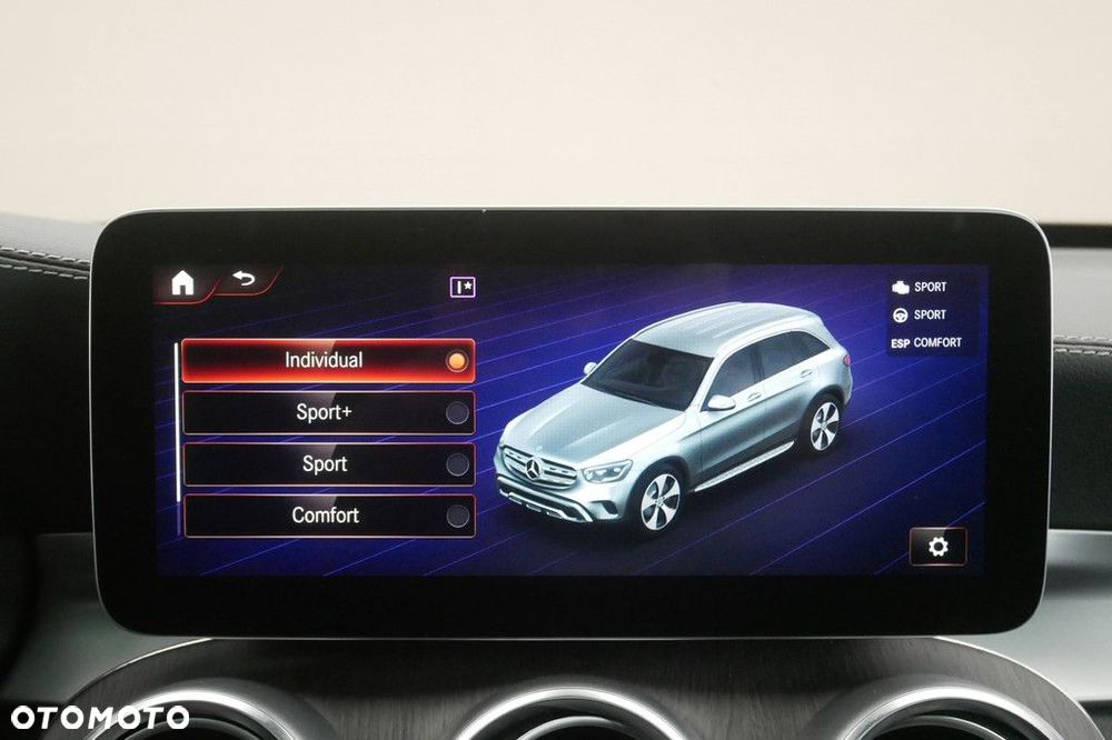 Mercedes-Benz GLC - 28