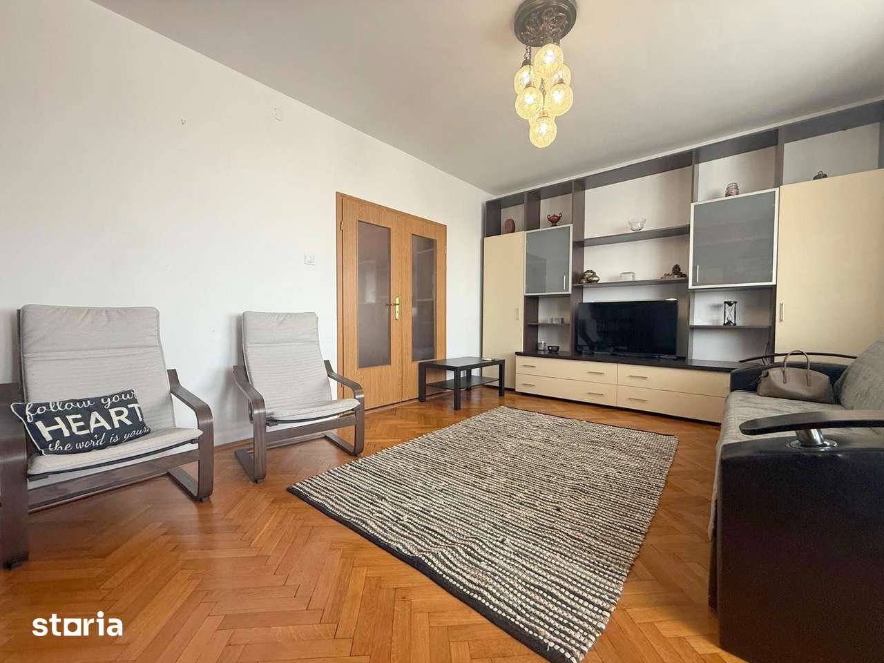 Apartament 3 camere de inchiriat, str. Bucuresti — fotografia 2