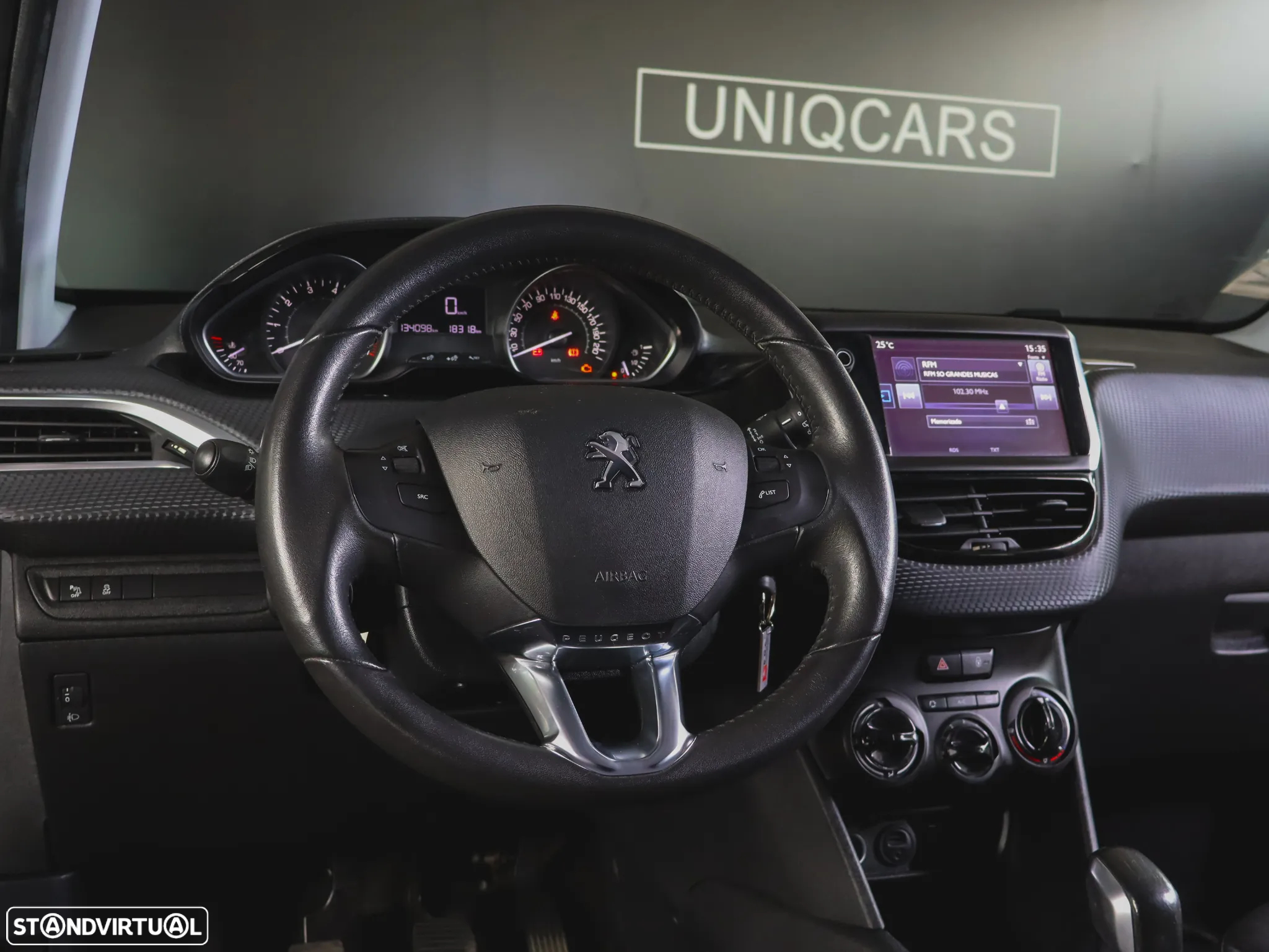 Peugeot 208 1.2 PureTech Style - 10