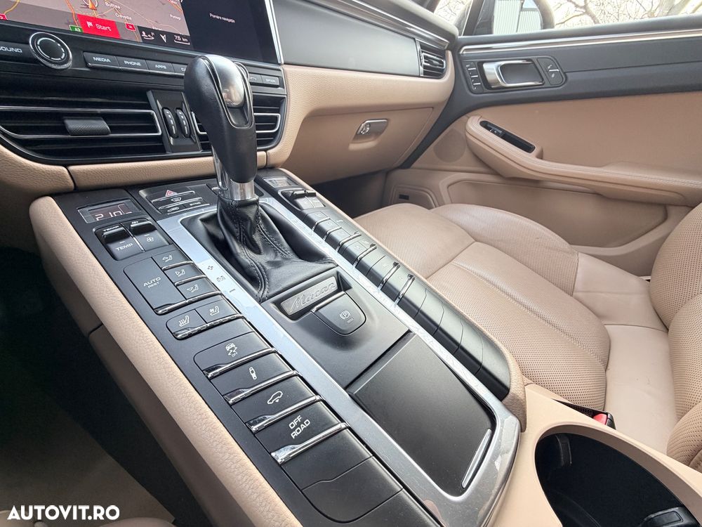 Porsche Macan - 37