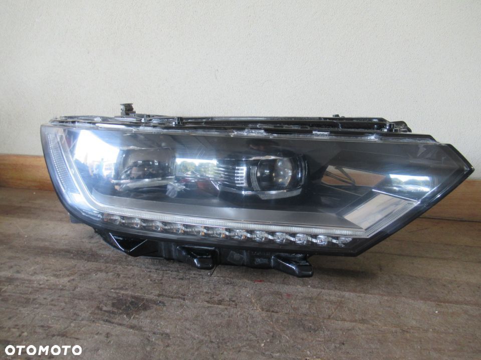 LAMPA PRZÓD PRZEDNIA PRAWA VW PASSAT B8 FULL LED 2014-