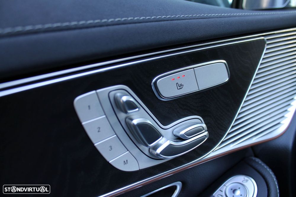 Mercedes-Benz EQC 400 4Matic AMG Line - 11