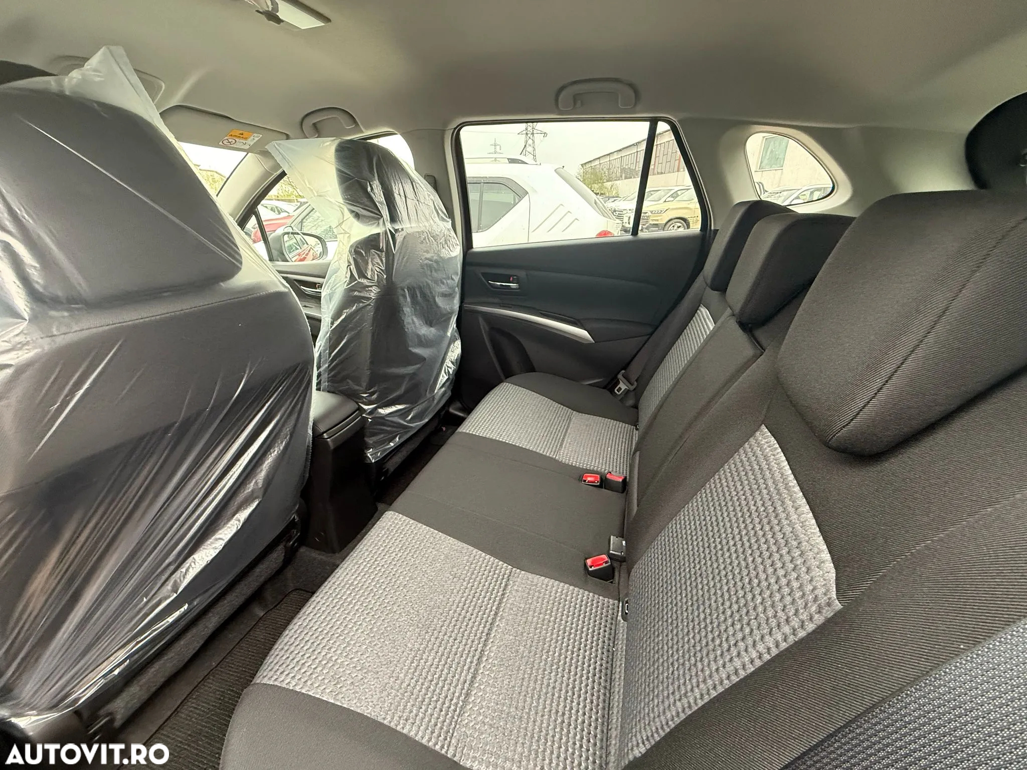 Suzuki SX4 S-Cross 1.5 HEV Passion - 6
