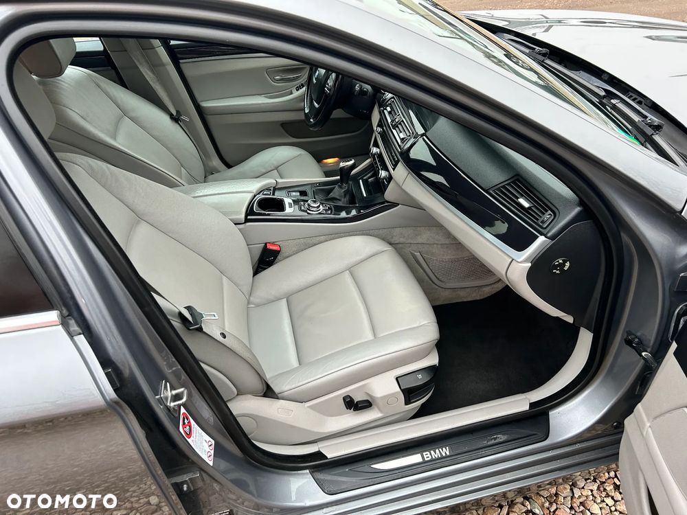 BMW Seria 5 520d - 18