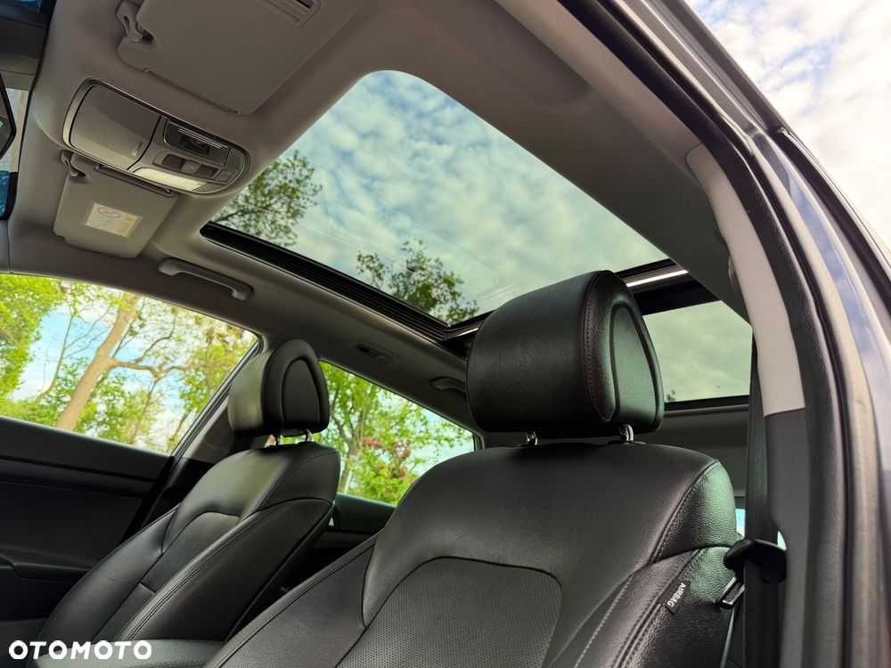 Hyundai Tucson 2.0 CRDI 4WD Automatik Premium - 22